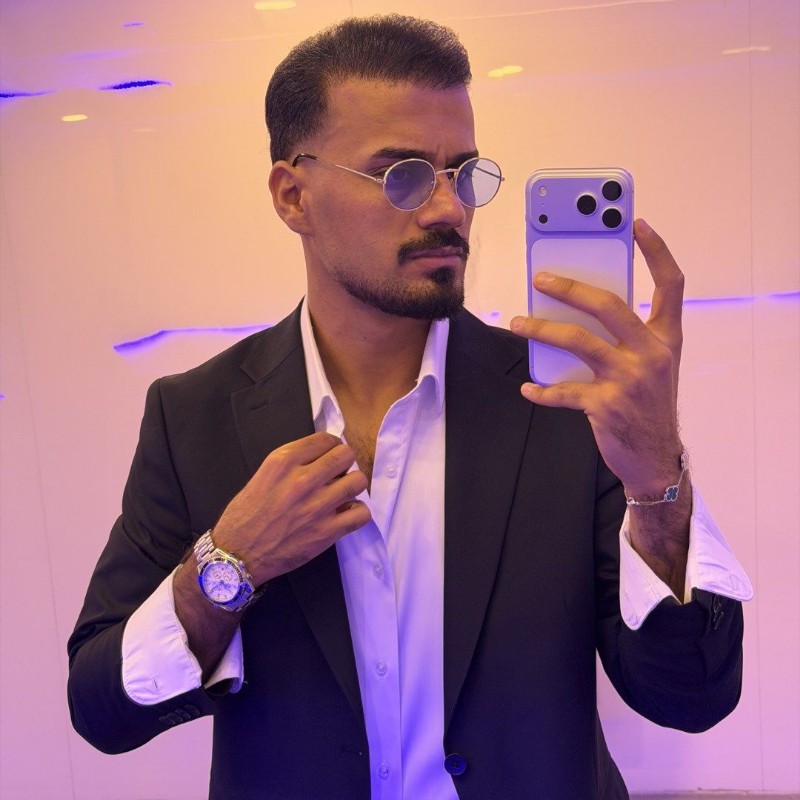 مصطفى بوشيه | 30 (@boshea_30) | Snapchat Stories, Spotlight & Lenses