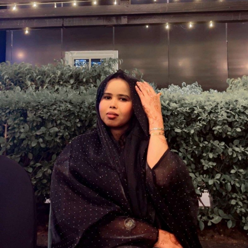 Bushra ÔMar👸 (@bushrabirimo) | Snapchat Stories, Spotlight & Lenses