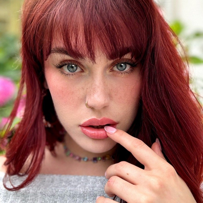 Carla Vyx (carla_vyxx2) Snapchat Stories, Spotlight & Lenses