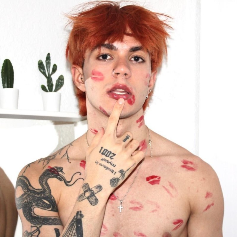 Carlos Alberto Fuentes (@carlosalbe53704) | Snapchat Stories, Spotlight ...