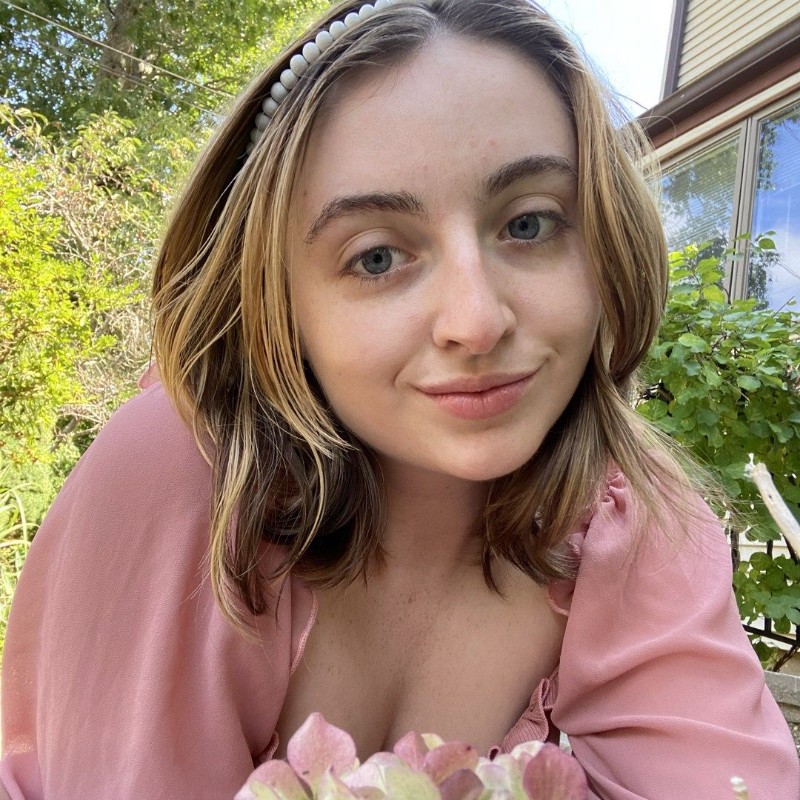 Chlo (@chloebear458) เรื่องราว Snapchat ตลอดจน Spotlight และเลนส์