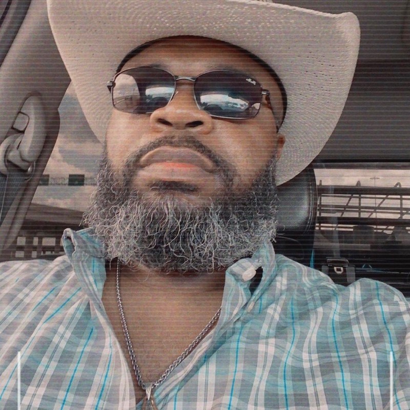 Dlew CowHauler D Lew (@cowhauler-dlew) | Snapchat Stories, Spotlight & Lenses