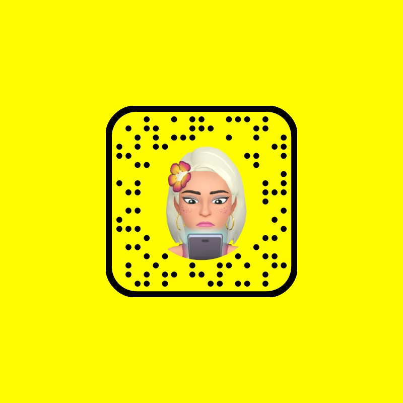 Mamas 👽(@crystal_tinkham) | เรื่องราว Snapchat ตลอดจน Spotlight และเลนส์