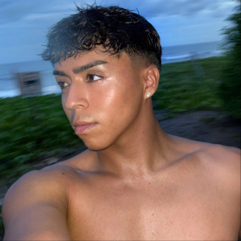 Dannyflo dannyboy 🧸 (@dannyfloresctrl) | Snapchat Stories, Spotlight & Lenses