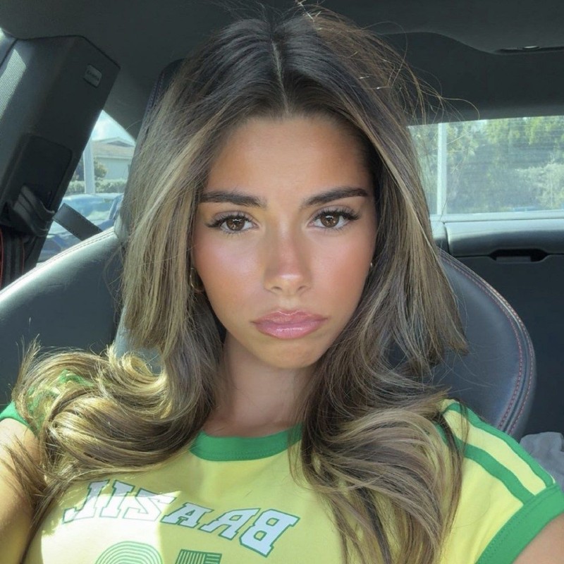 Darla Claire (darla_claire) Snapchat Stories, Spotlight & Lenses