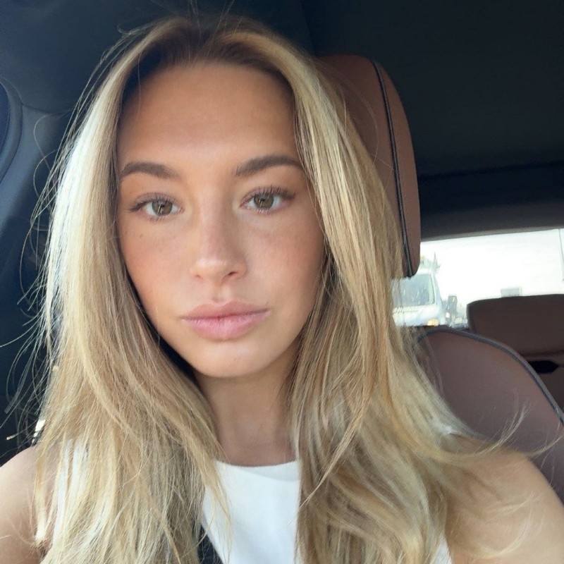 dasha 🐒 (@dashadova) | Snapchat Stories, Spotlight and Lenses