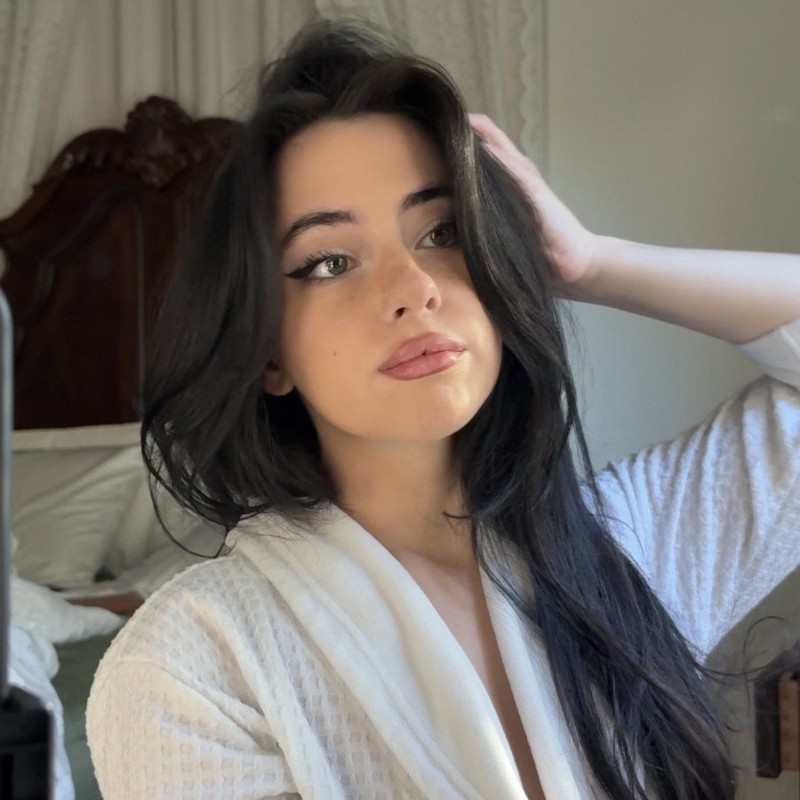 devin (@devinevola) | Snapchat Stories, Spotlight & Lenses