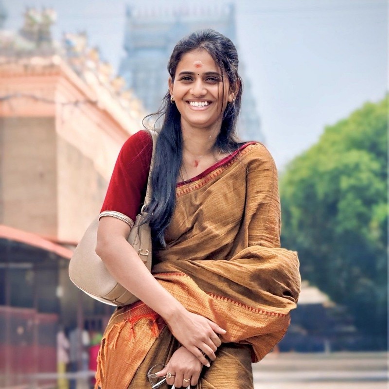 Divya Dharshini (@divyad254609) | Snapchat Stories, Spotlight & Lenses