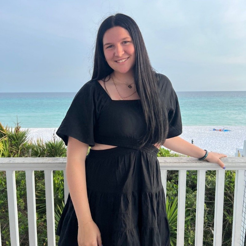 Emma Hopper(@ehopper25) | เรื่องราว Snapchat ตลอดจน Spotlight และเลนส์