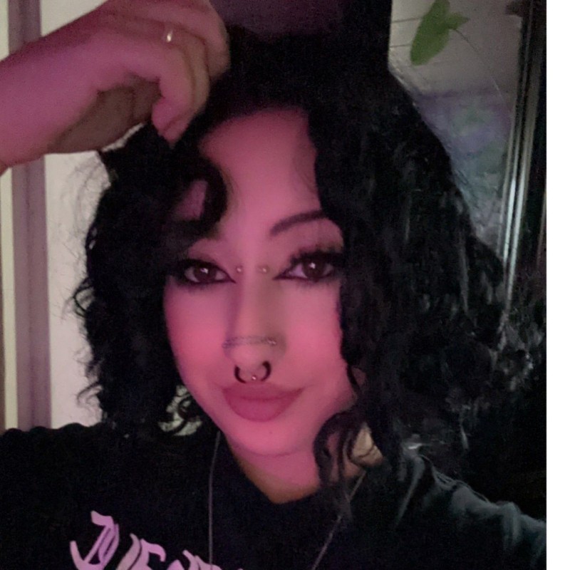 Demon Girl ☣️ (@ellis_664) Snapchat-Stories, Spotlight och linser