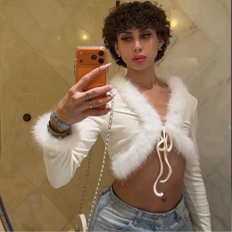 Esha Api Esha (@esha_crosby) | Snapchat Stories, Spotlight & Lenses