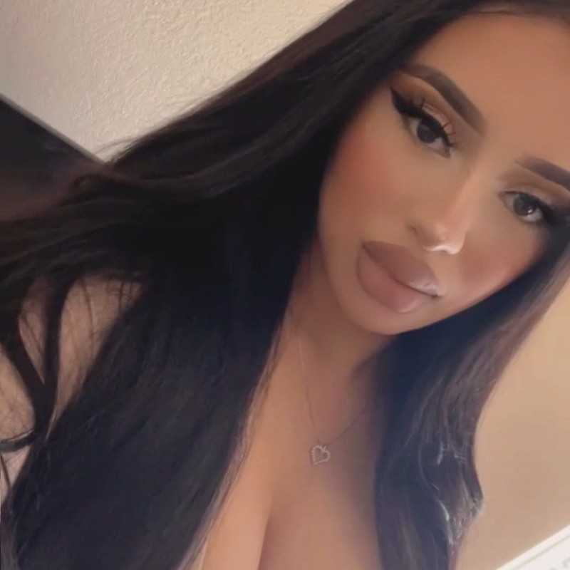 Eunice 😽 (@eunicegarciaaa) | Snapchat Stories, Spotlight & Lenses