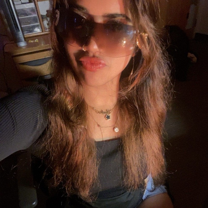 sadia(@fa_sadia) | เรื่องราว Snapchat ตลอดจน Spotlight และเลนส์