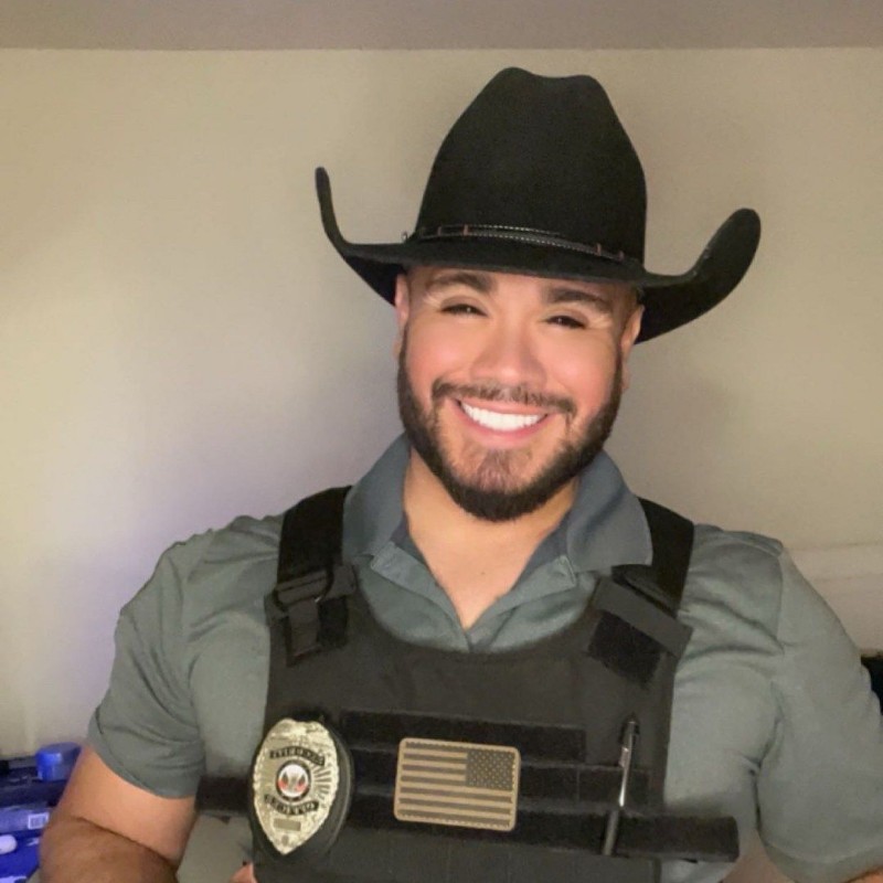 Gilbert Romo (@gilbertromo14) | Snapchat Stories, Spotlight & Lenses