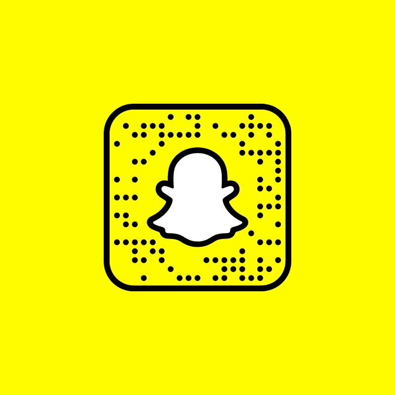 Gold ‘n’ Glam (goldnglambeauty) Snapchat Stories, Spotlight & Lenses