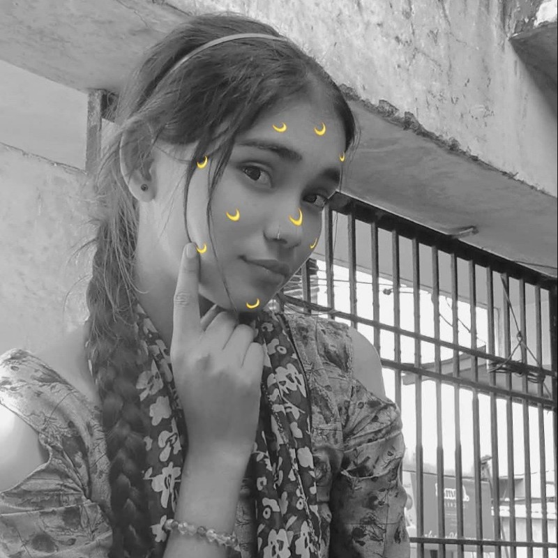 Gudiya Kuswaha (@gudiy_kuswa2025) | Snapchat Stories, Spotlight & Lenses