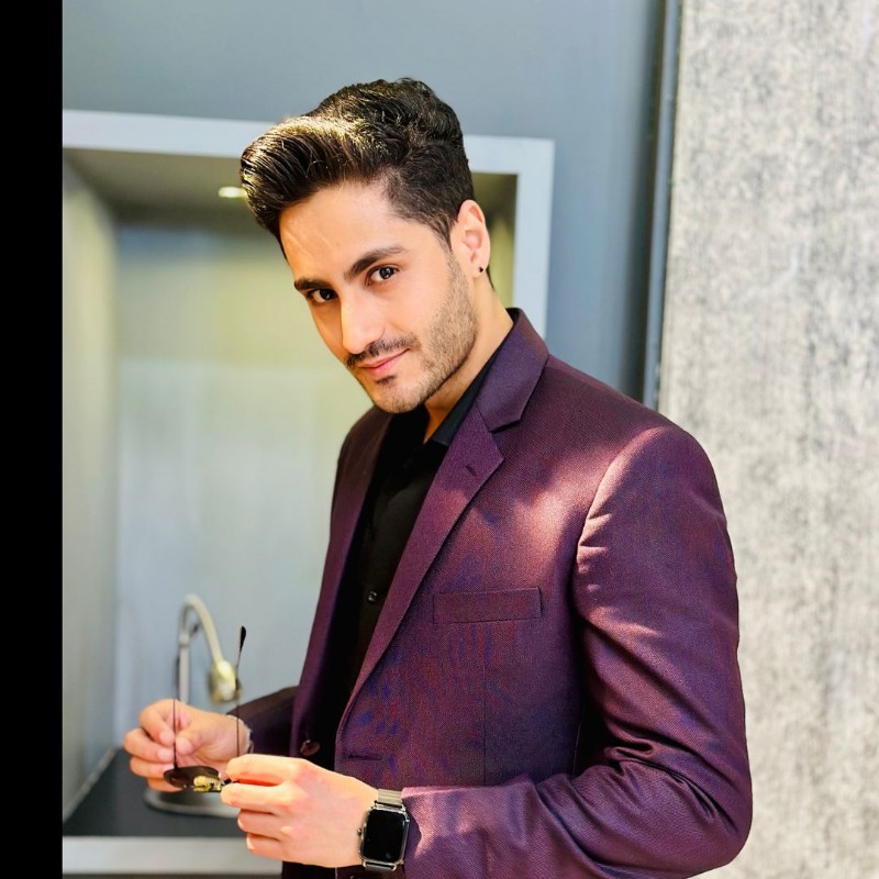 Hammad Chat Hammad Sheikh Kashmiri (@hammad316) | Snapchat Stories, Spotlight & Lenses