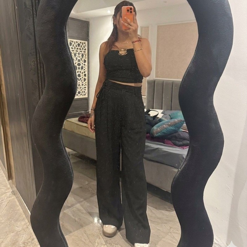 Heena (@hee_nachawla) | Snapchat Stories, Spotlight & Lenses
