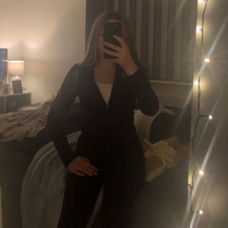 𝒍𝒖𝒗𝒗4.𝒎𝒂𝒆🎀 (hissonlyyyy.xo) Snapchat Stories, Spotlight & Lenses