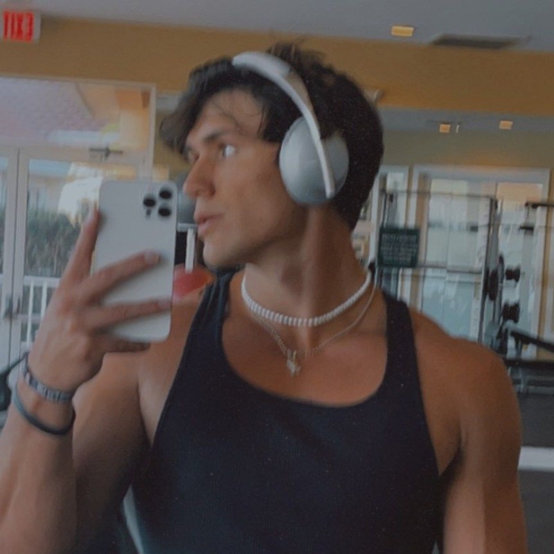 Jacob Savage ( iamjacobsavage) Snapchat Stories, Spotlight & Lenses