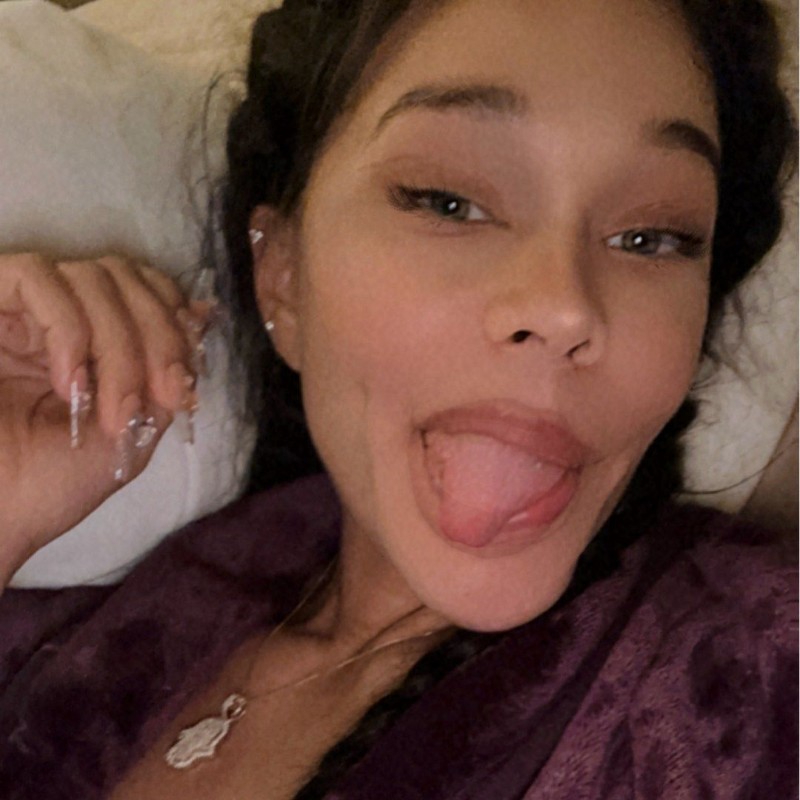 Tae’ler Made (@iamtaelermade) | Snapchat Stories, Spotlight & Lenses