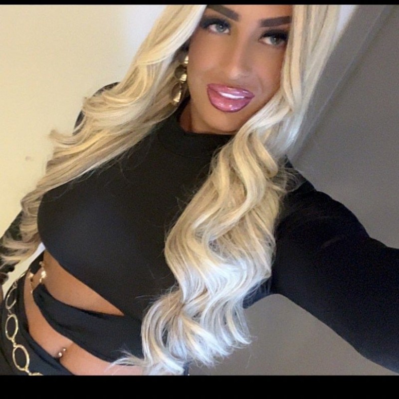 Imogen (@iimogenfox) | Snapchat Stories, Spotlight & Lenses