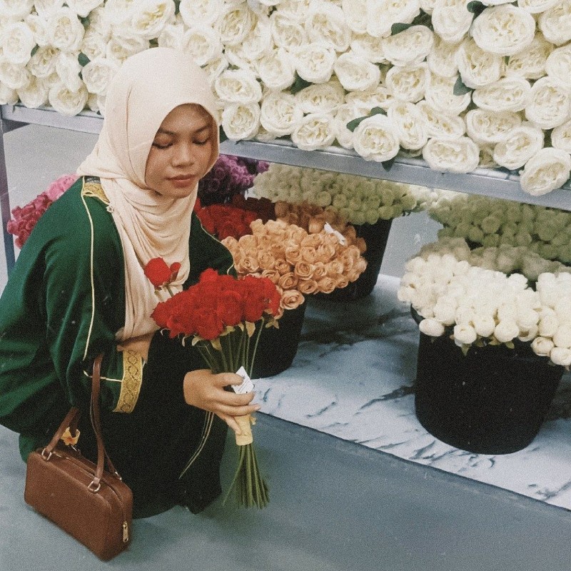 Intan Nafisa (@intnfisa) | Snapchat Stories, Spotlight & Lenses