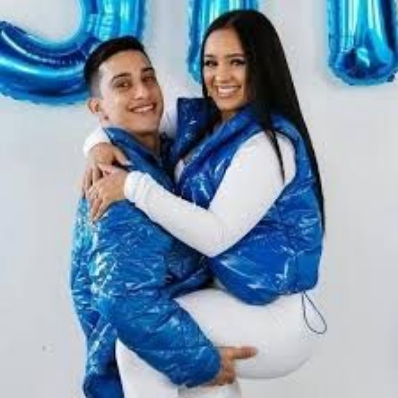 Isaac And Andrea Games (isaacand_andrea) Snapchat Stories, Spotlight