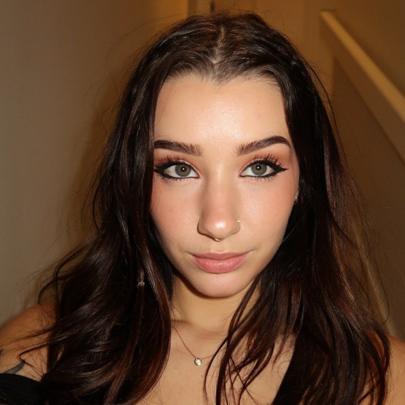 nat (@its.natdog) | Snapchat Stories, Spotlight & Lenses