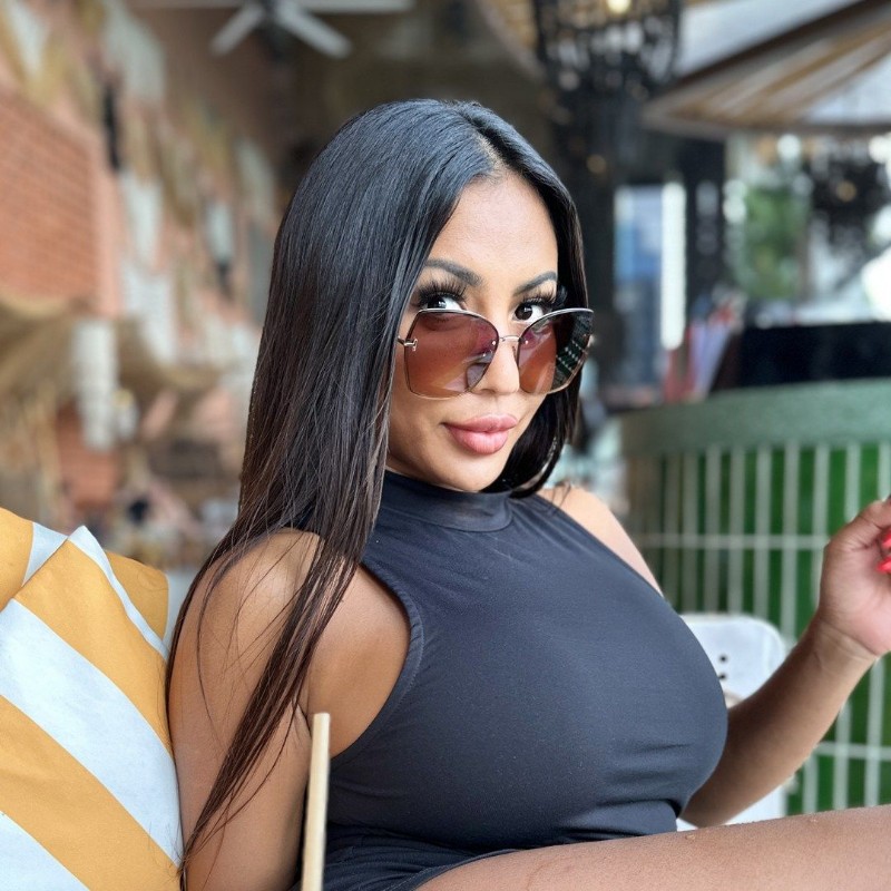 Jenna (@itsjennawicked) Snapchat Stories, Spotlight & Lenses