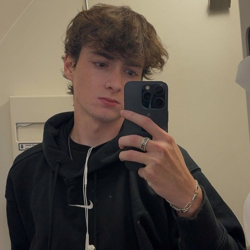 Jakob Greer (@jakob_greer) Snapchat Stories, Spotlight & Lenses