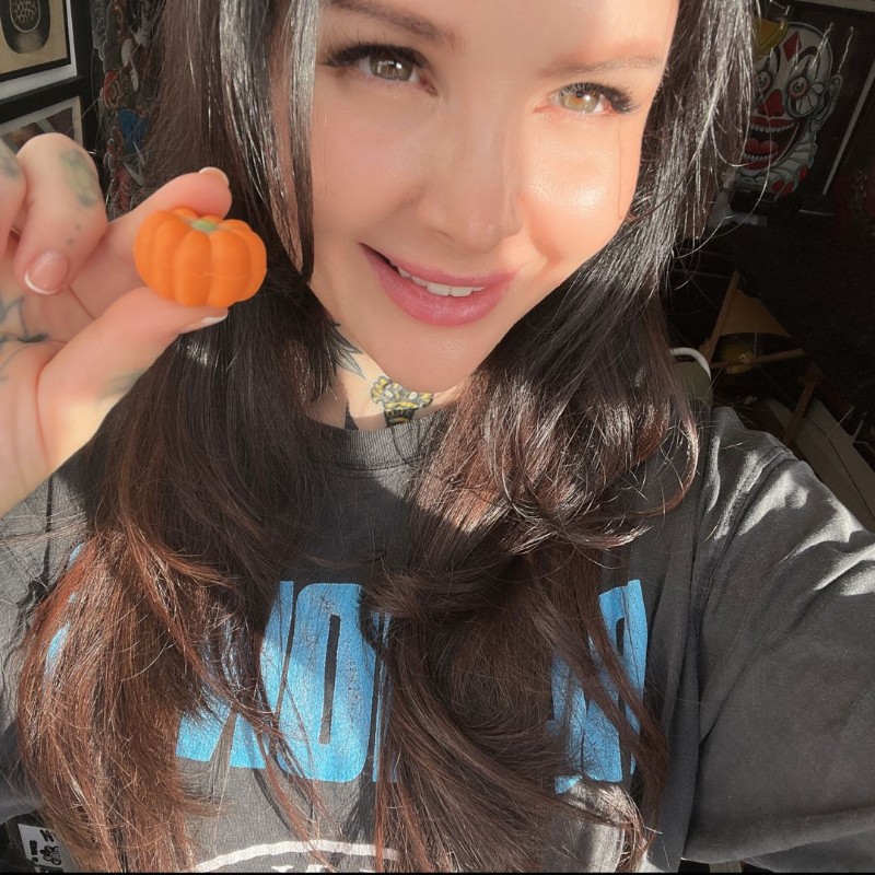 JENNIFER DEKU no screenshots (@jennifer-deku) Snapchat Stories