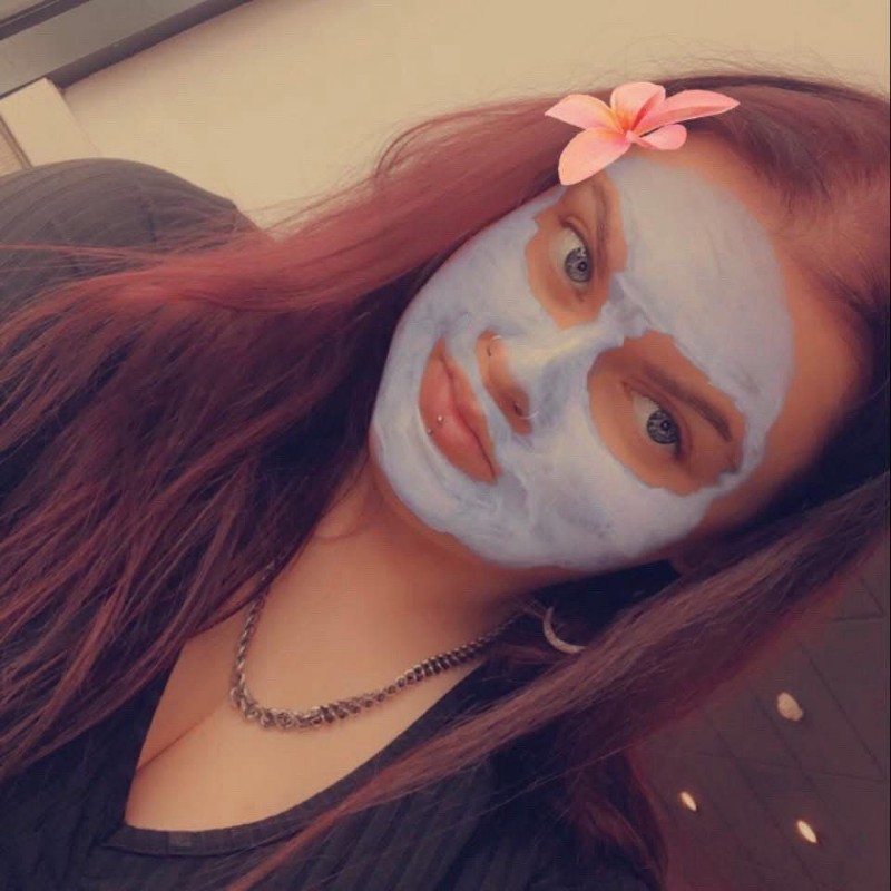 Jess🤍🍒x (@jesshxrrisxx) | Snapchat Stories, Spotlight & Lenses