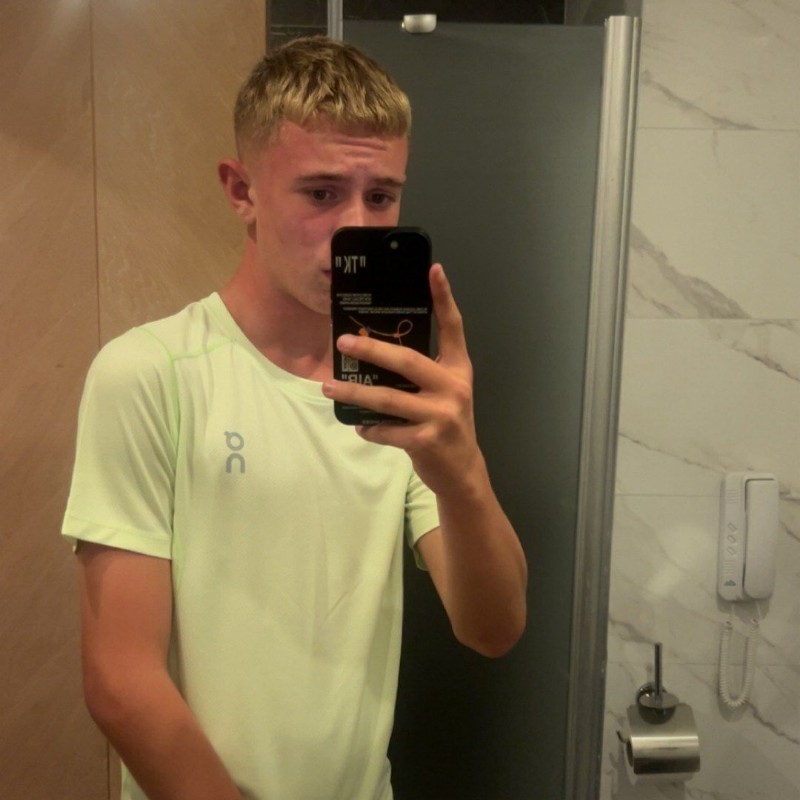 Joe Routledge (@joeroutledge23) | Snapchat Stories, Spotlight & Lenses