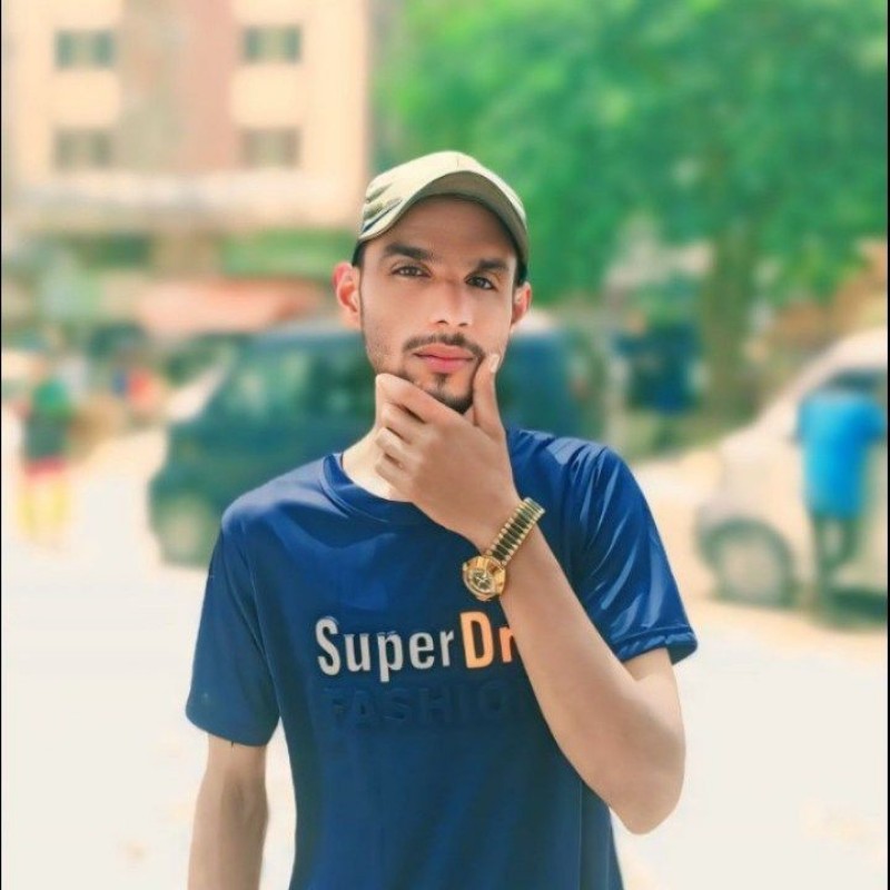 full-120-karamshah665-karamshah251258-snapchat-stories-spotlight