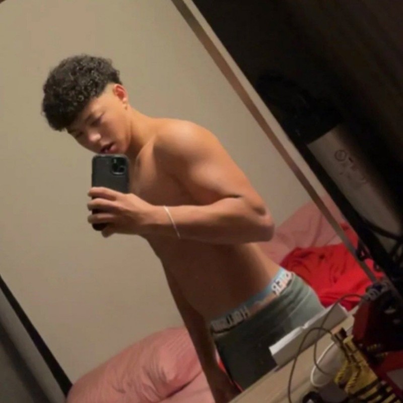 Kareem khaledd (@kareem_1k1) | Snapchat Stories, Spotlight & Lenses