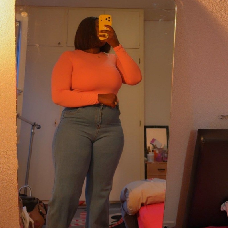 Kadija🇸🇳🇨🇭 (@khadija_fall21) | Snapchat Stories, Spotlight & Lenses