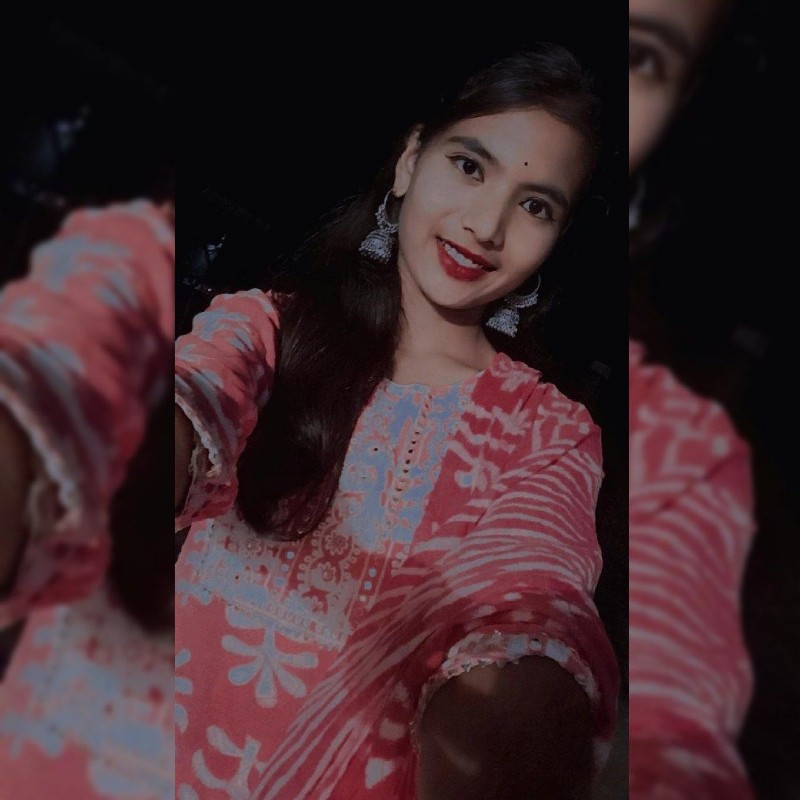 Khushee🖤 (@khushee18lodhi) | Snapchat-Stories, Spotlight och linser