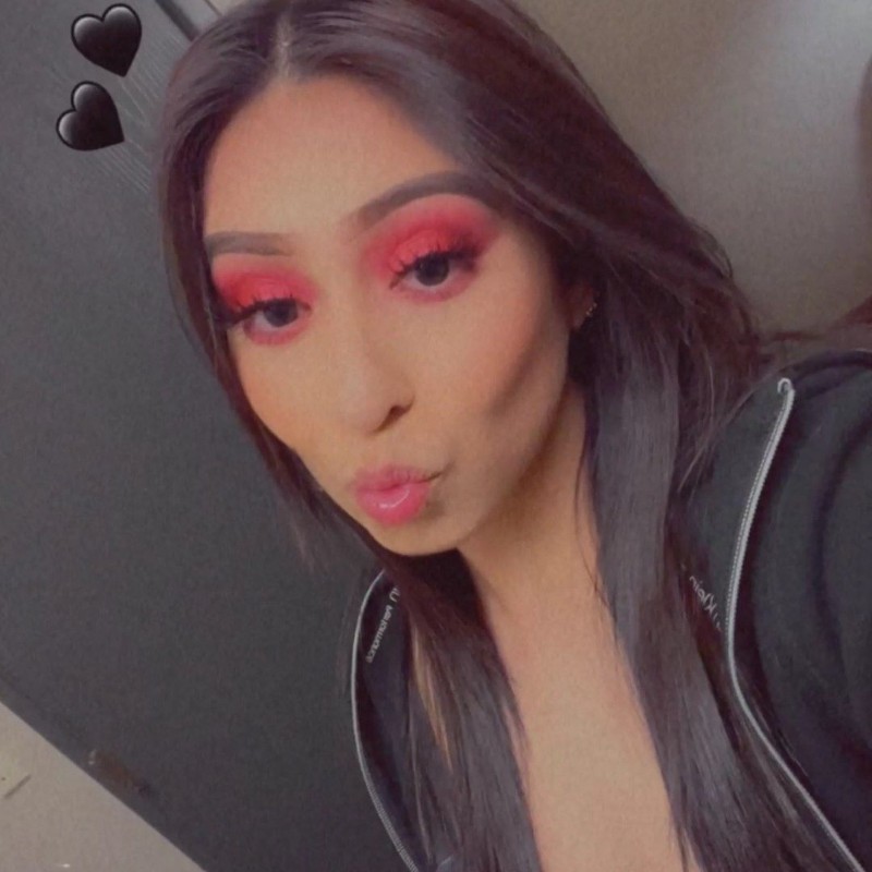 Jovanna (@latina_chicaa) | Snapchat Stories, Spotlight & Lenses