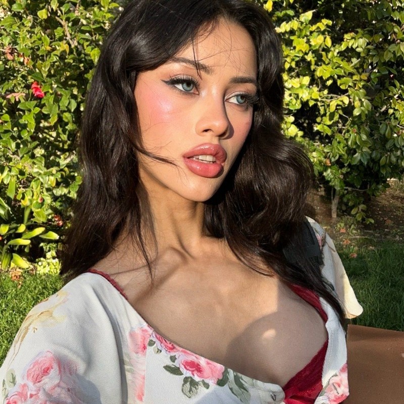 leona🧚‍♀️ (@leonanaomii) | Snapchat Stories, Spotlight & Lenses