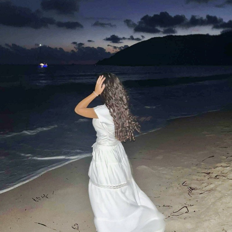 Lili À La Casa 🏡 (@lili_14i) | Snapchat-Stories, Spotlight och linser