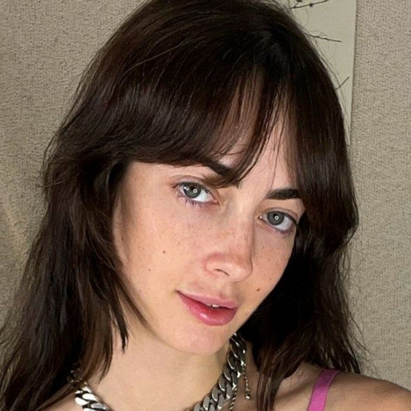 Lily Alcott (@lilyalcottxo) Snapchat Stories, Spotlight & Lenses