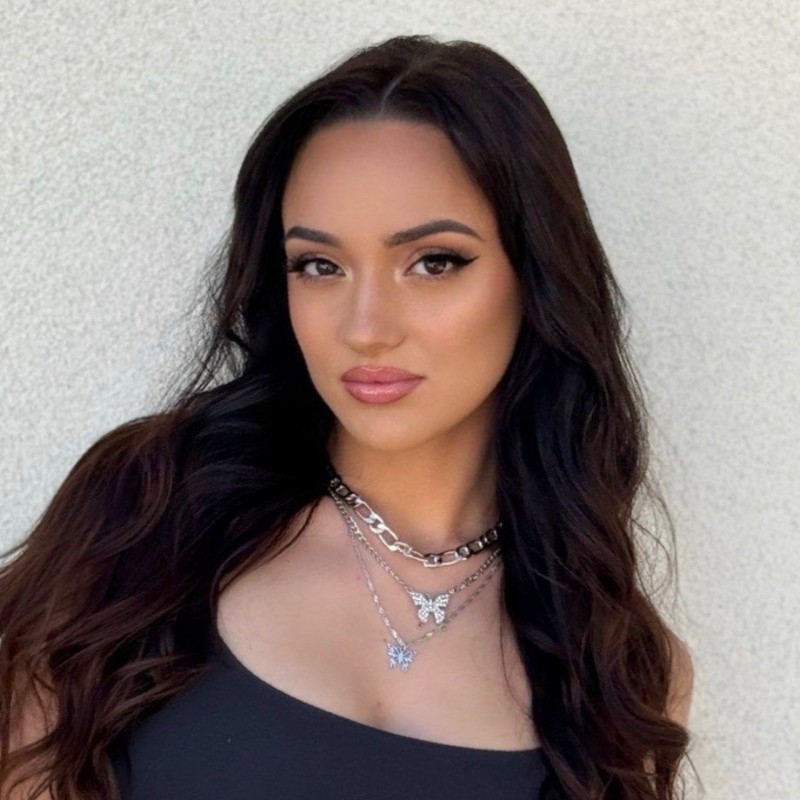 Maddie Joy ( live_wild) Snapchat Stories, Spotlight & Lenses