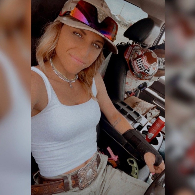 LIV TAYLOR DODGE (@livtaylordodge) Snapchat Stories, Spotlight & Lenses