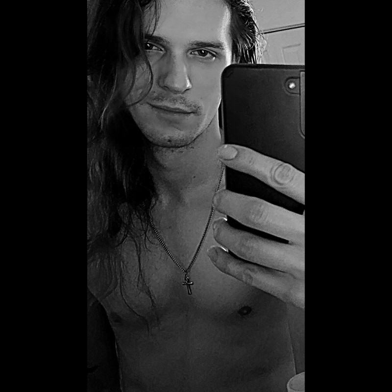 𝕵𝖔𝖘𝖍𝖚𝖆🖤 (@long_johns) | Snapchat Stories, Spotlight & Lenses