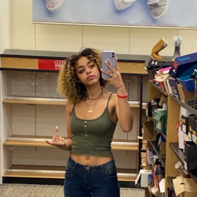 Layla☄️ (@lstiller44) | Snapchat Stories, Spotlight & Lenses