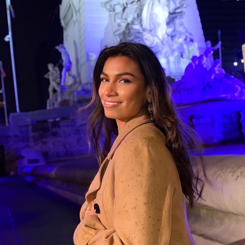 𝓡𝓸𝓼𝓪𝓵𝓲𝓷𝓭𝓪 𝓟𝓮𝓻𝓮𝔃 🌺 (lunariaflow) Snapchat Stories, Spotlight & Lenses