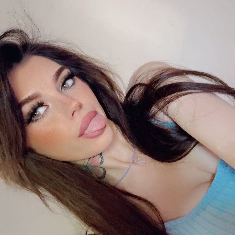 Melissa May ( m_18xox) Snapchat Stories, Spotlight & Lenses