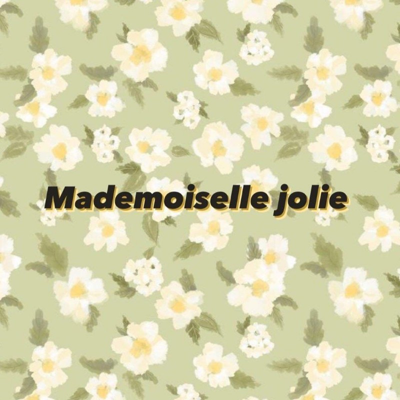 Mademoiselle Jolie (m_jolieee) Snapchat Stories, Spotlight & Lenses