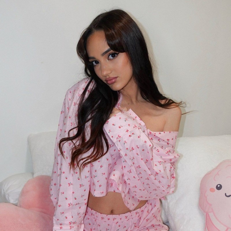 Maddie Joy (@maddiejoymore) | Snapchat Stories, Spotlight & Lenses